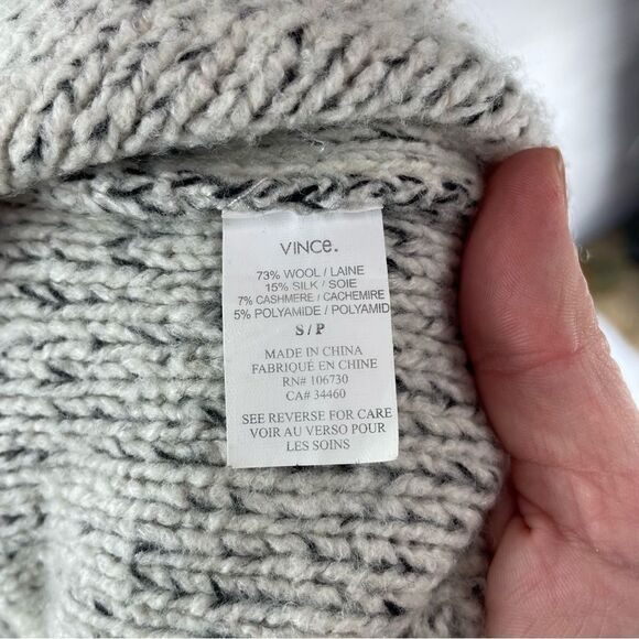 Vince Colorblock Wool Cashmere Silk Blend Sweater - Picture 9 of 9